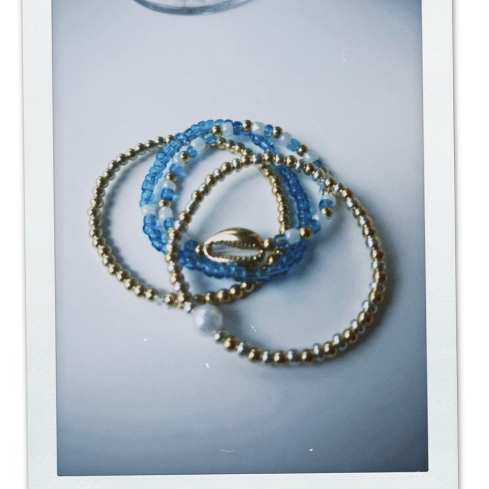 Blue w gold shell bracelet set